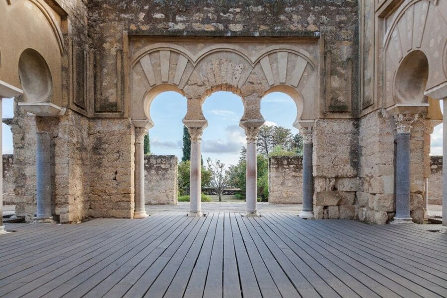 Córdoba: Medina Azahara 3-Hour Guided Tour - Starting in Córdoba and reaching the Visitor Center