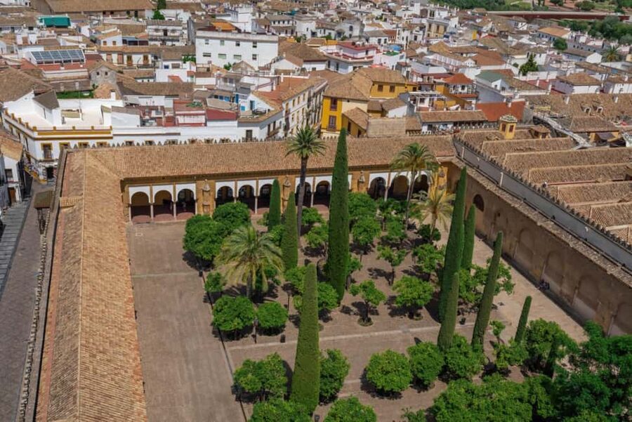 Cordoba: Mosque-Cathedral E-Ticket with Audio Guide - Extending the Walk Through Córdoba’s Old Center