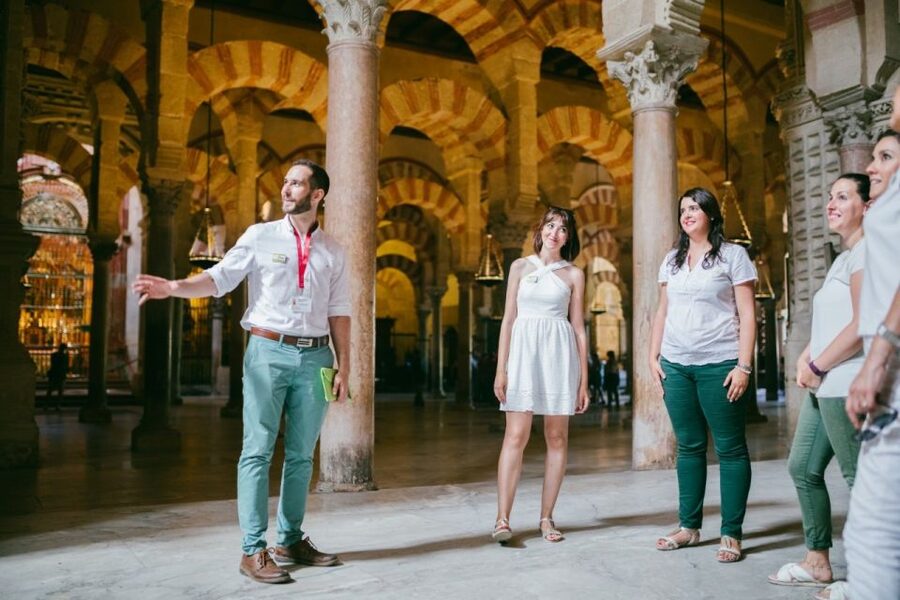 Córdoba: Mosque-Cathedral Guided Tour - Inside the forest of columns and arches