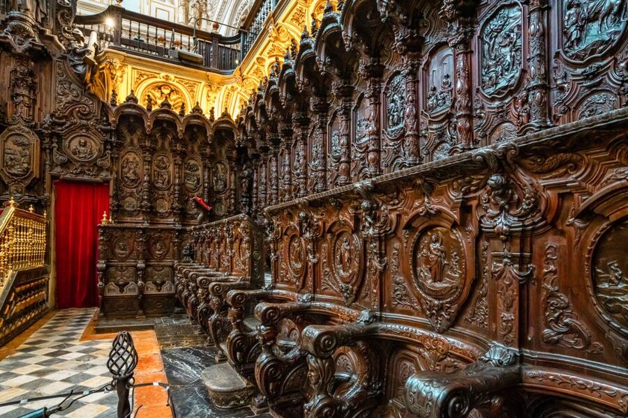 Cordoba Mosque-Cathedral: Skip-the-Line Guided Tour - Abd al-Rahman I and the first mosque