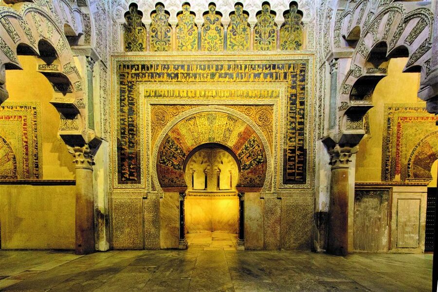 Córdoba Mosque, Jewish Quarter and Alcázar 3-Hour Tour - Three Córdoba monuments, one connected story