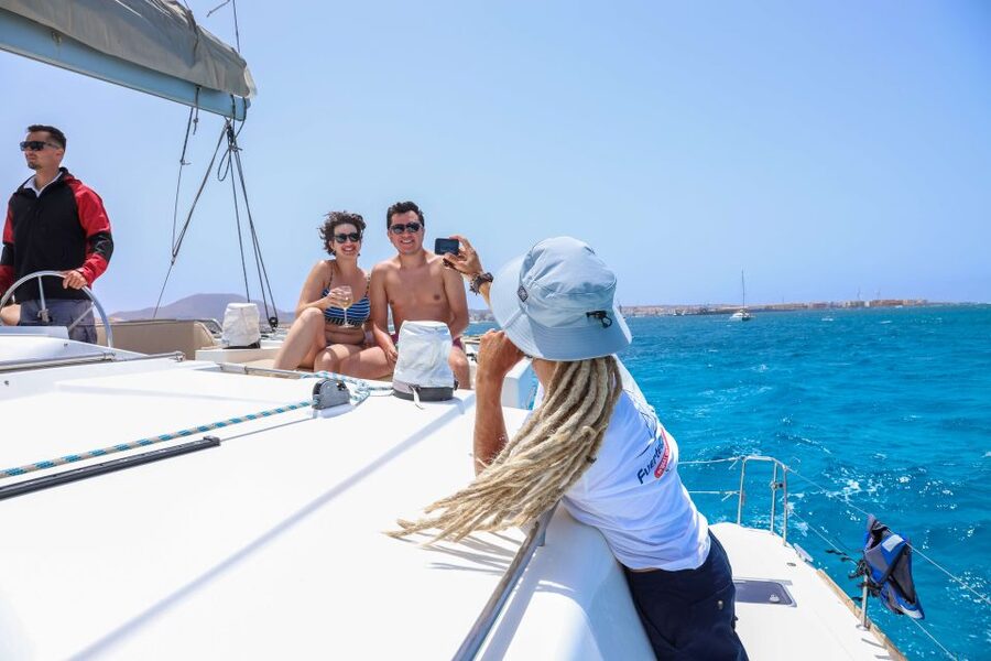 Corralejo: Adults-Only Catamaran Day Trip to Lobos Island - What the $100 price really covers