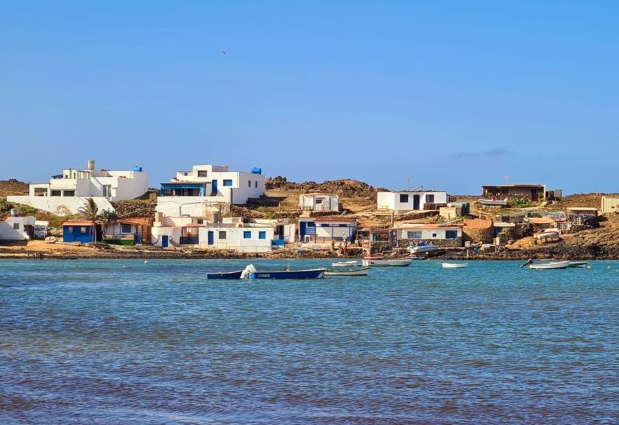 Corralejo: E-Bike Rental with Map to Popcorn Beach - What the $39 price buys you