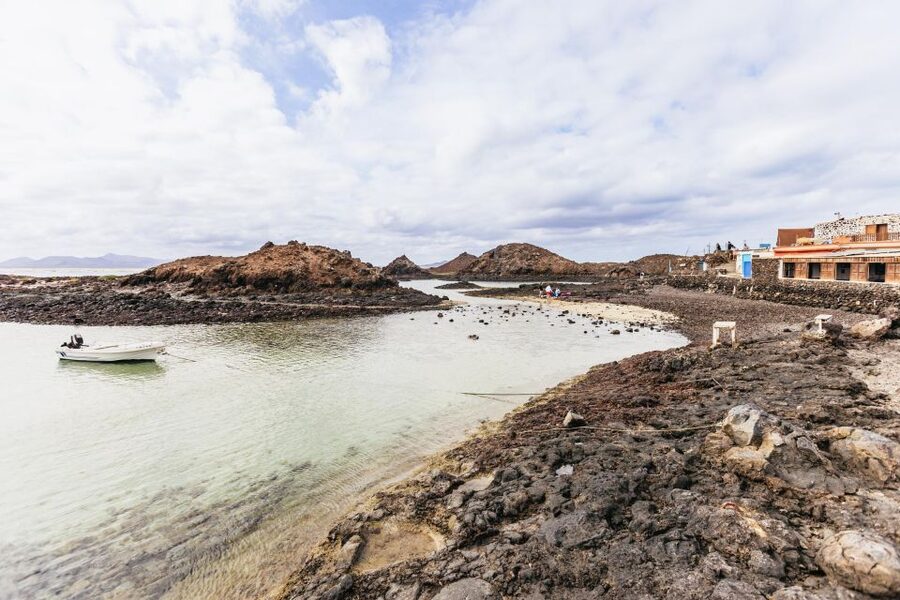 Corralejo: Lobos Island Catamaran Tour with Drinks & Snorkel - Is $88 a fair price?