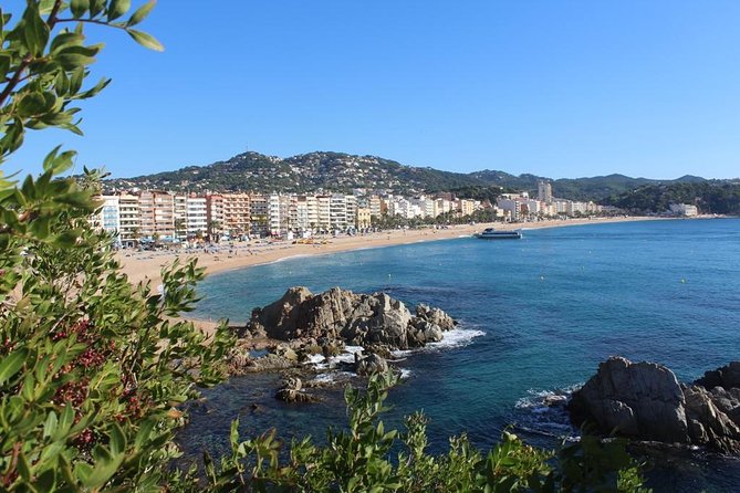 Costa Brava Day Sightseeing Tour with Boat Trip from Barcelona - Leaving Barcelona for the Costa Brava