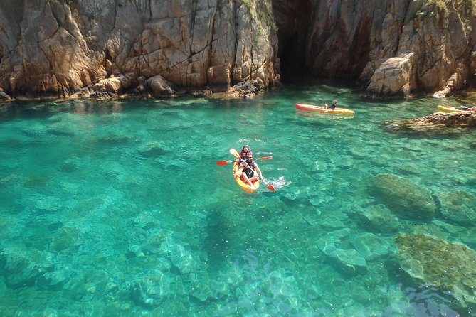 Costa Brava Kayaking and Snorkeling Small Group Tour with Lunch - The kayak lesson and the first paddle