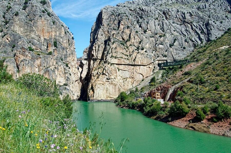 Costa del Sol: Caminito del Rey Guided Trip - Walking the restored footbridges