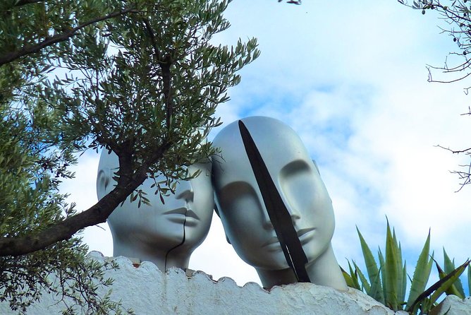 Dali Museum & Cadaques Small Group Tour with Hotel pick-up - Dalí Joyas and the artist’s eye for precious objects