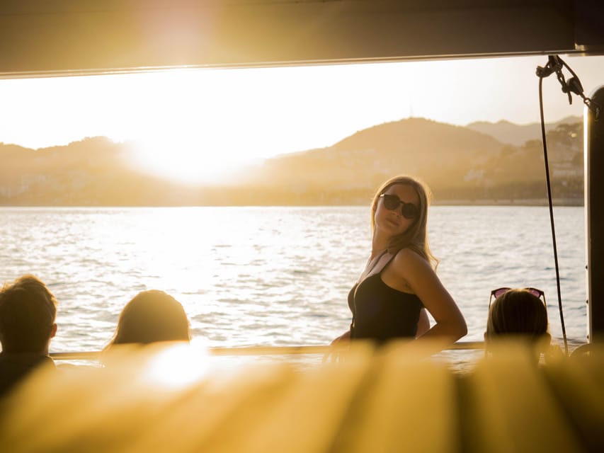 Dénia: Daytime or Sunset Catamaran Cruise - Sailing out from Puerto Dénia