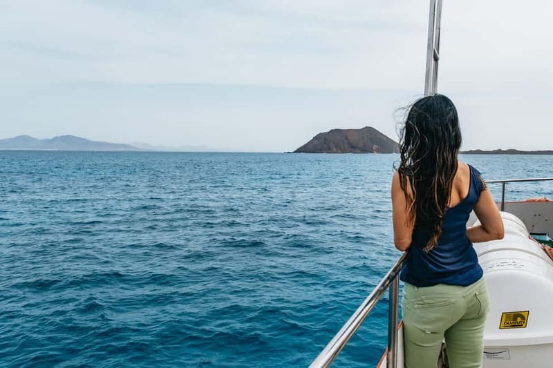 Desde Corralejo: Lobos Island Ferry with Optional Transfer - Who will enjoy this island day