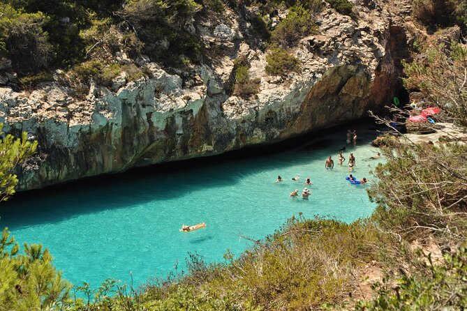 Discover Cala des Moro and S’Almunia the smart way - Cala des Moro: beautiful water, real effort
