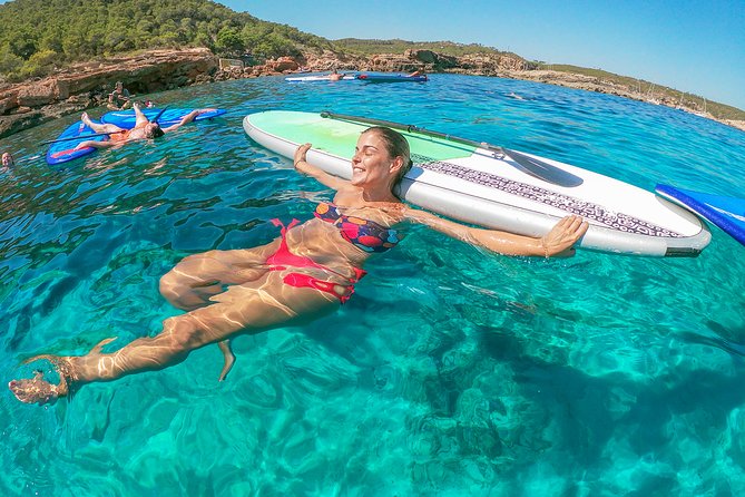 Discover the best corners of the island in paddle surf - What the water time feels like for a beginner