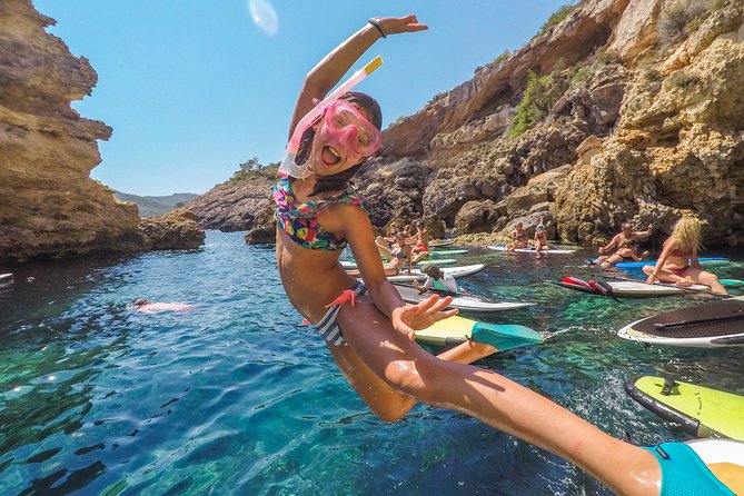 Discover the best corners of the island in paddle surf - Why the $84.69 price can make sense