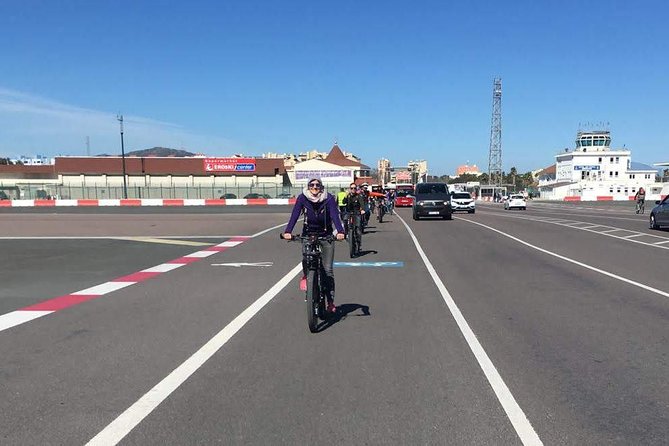 EBike-Gibraltar: Rock To The Top Tour - Meeting the Barbary macaques responsibly