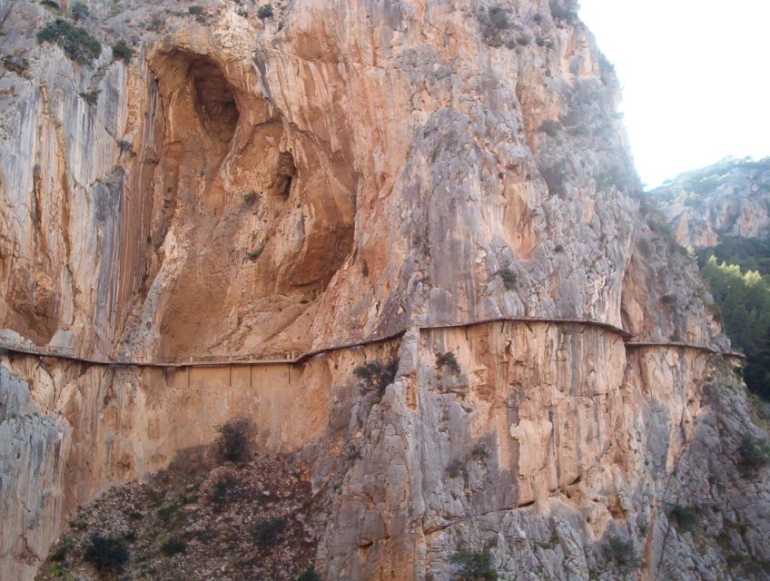 El Chorro: Caminito del Rey Gorge Route Guided Walking Tour - Cliff walls, suspended walkways, and the big views