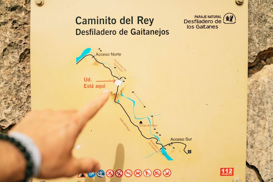 El Chorro: Caminito del Rey Guided Tour with Shuttle Bus - The 101-meter heights and narrow sections