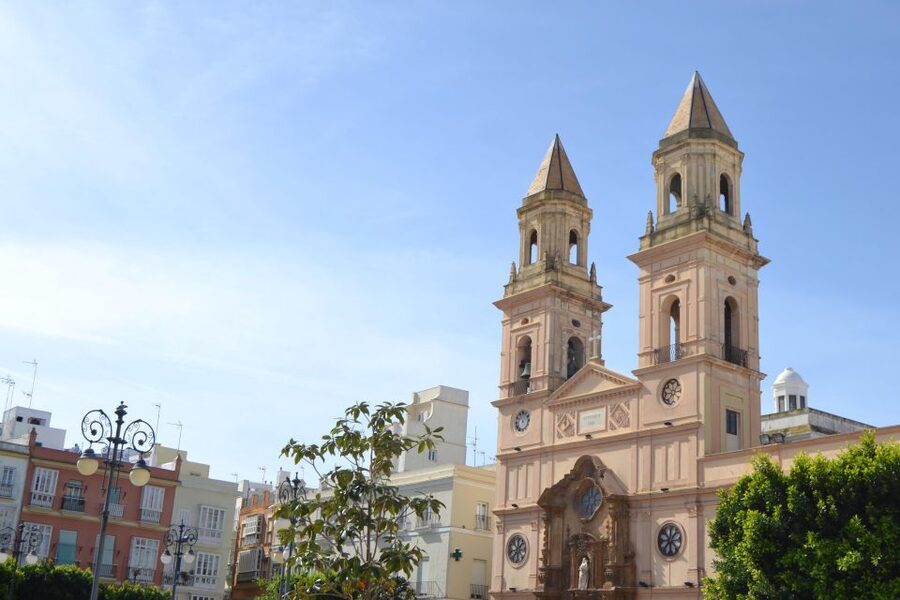 English Cádiz Tour: Walking Tour with Local Guide - Why this Cádiz walk works so well