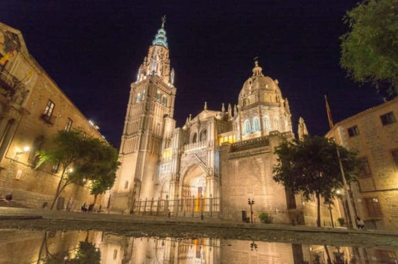 English Tour “TOLEDO ALL IN ONE” - Former mosques and churches packed into a few streets