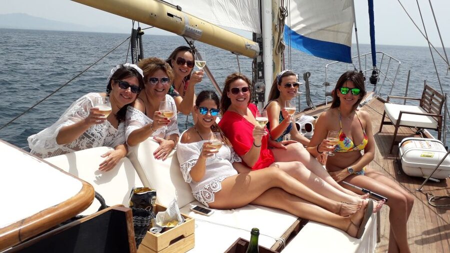 Estepona: Dolphin Watching Sailboat Cruise with Drink - Searching the bay for dolphins