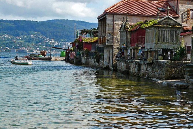 Excursion to Rias Baixas with Winery - Optional mussel boat - Why the mussel boat makes this day special
