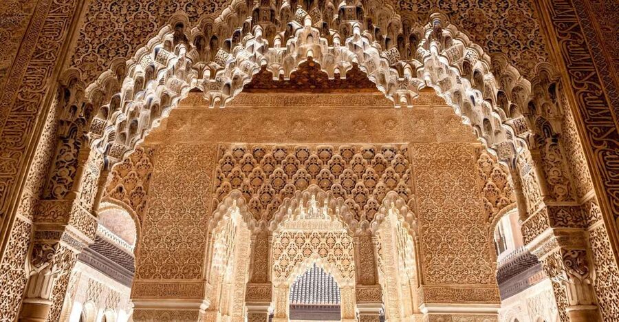 Fast-Track Alhambra & Nasrid Palaces Guided Tour - Meeting at the Alhambra entrance