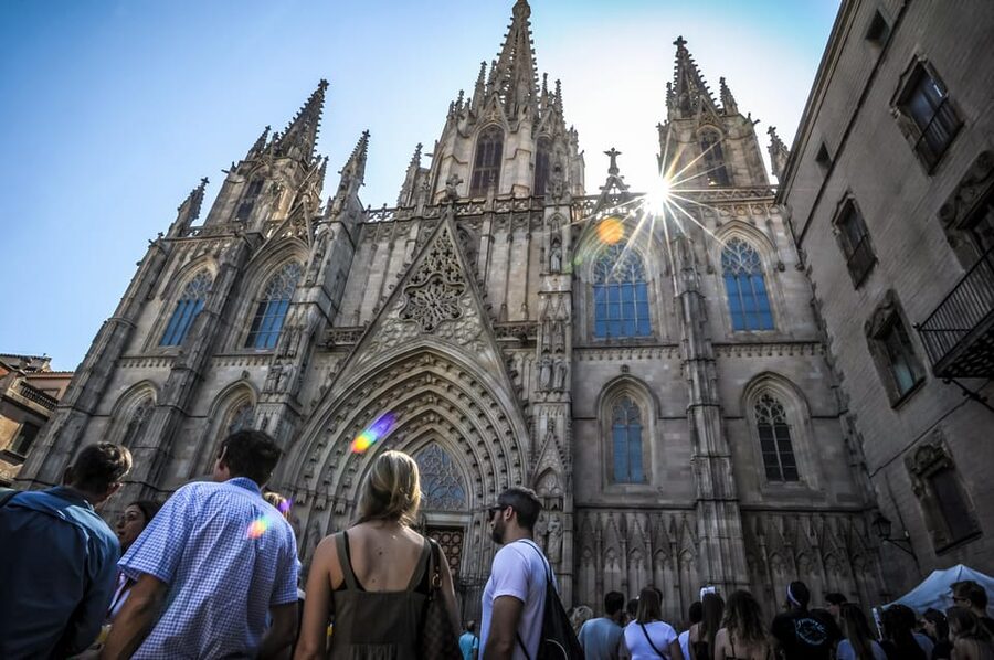 Fast Track: Sagrada Familia & Barcelona Full-Day Tour - Key points to know before booking