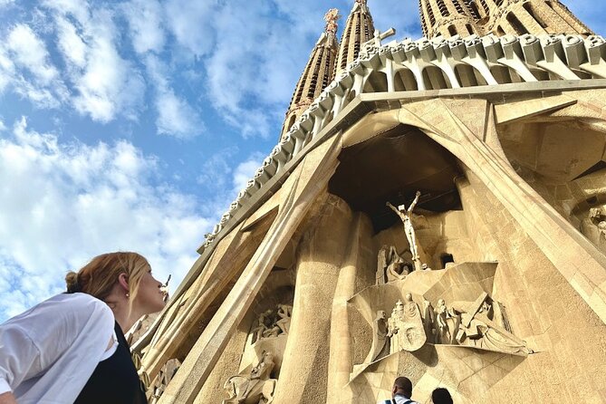 Fast Track Sagrada Familia Guided Tour - The interior: columns, color, and symbolism