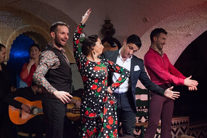 Flamenco Night at Tablao Cordobes in Barcelona - What happens during the one-hour performance