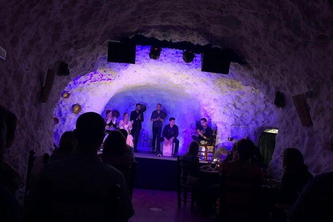 Flamenco Show in a Cave Restaurant in Granada - Timing your evening at 7:30 or 9:30 p.m.
