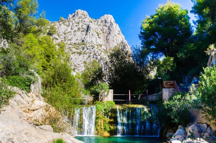 From Alicante/Benidorm: Guadalest & Algar Waterfalls Tour - Who should book this tour?