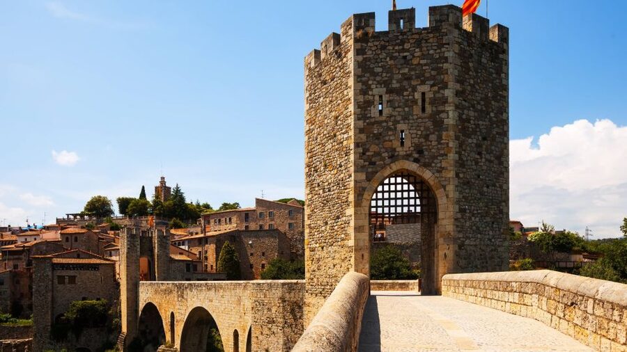 From Barcelona: Besalú & Medieval Towns Tour w/ Hotel Pickup - Who should book this Catalonia outing?