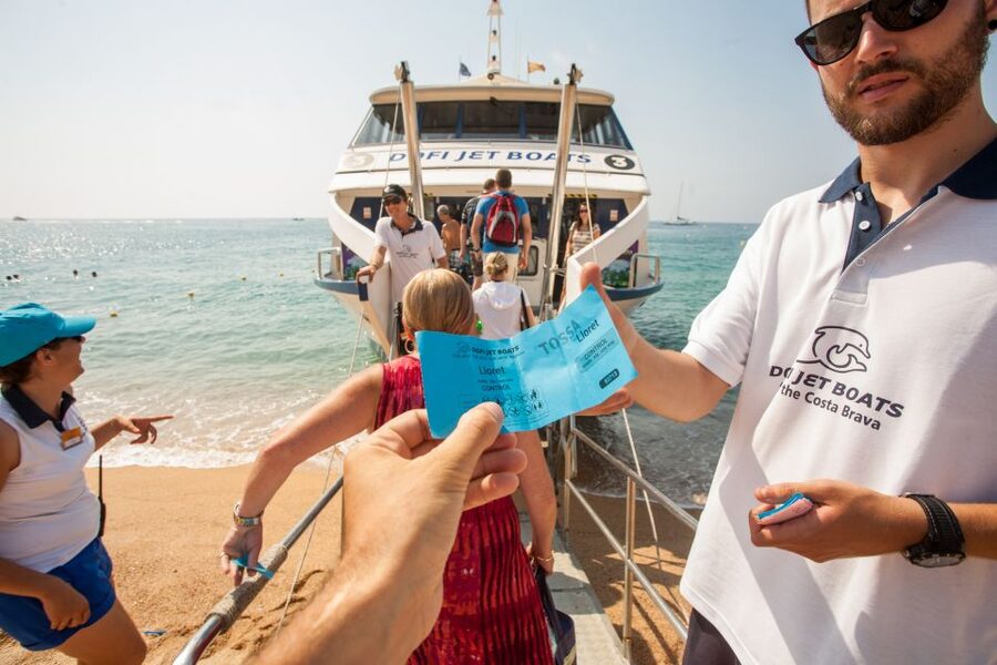 From Barcelona: Costa Brava Day Tour with Boat Trip - Who should book this Costa Brava trip?
