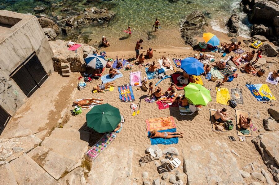 From Barcelona: Girona and Costa Brava Day Tour - Who should book this tour?