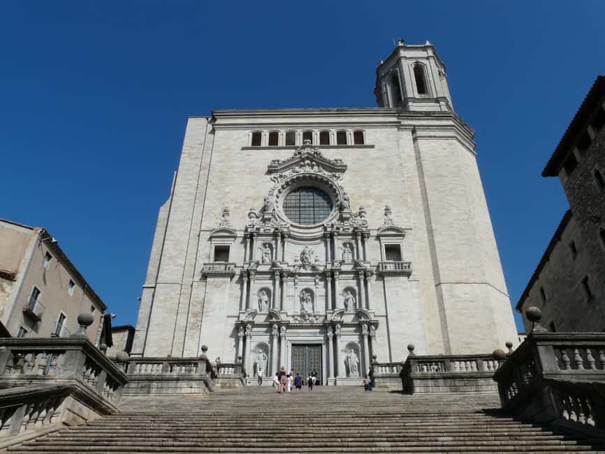 From Barcelona: Girona and Dalí Museum Small-group Day Tour - Girona’s Jewish quarter and medieval streets