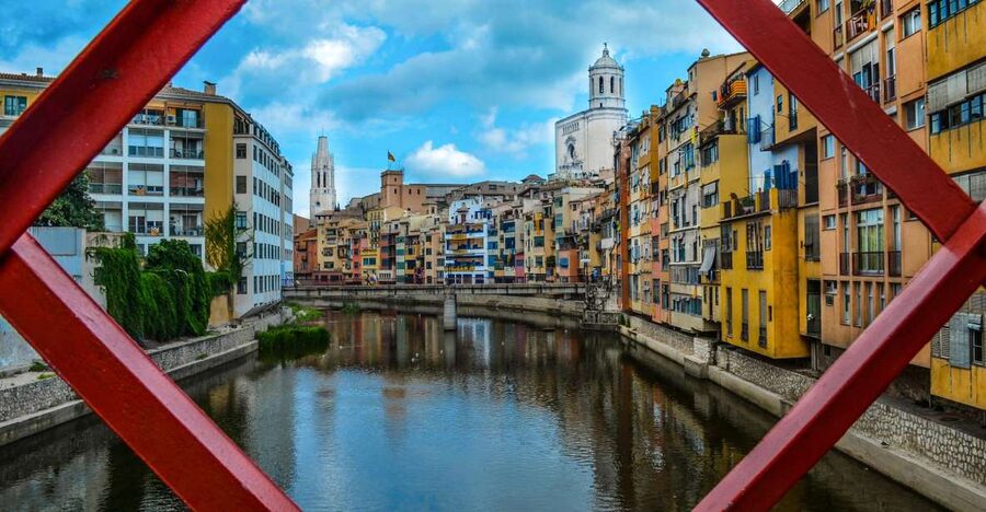 From Barcelona: Girona, Game of Thrones Tour - Leaving Barcelona from Barcelona Nord