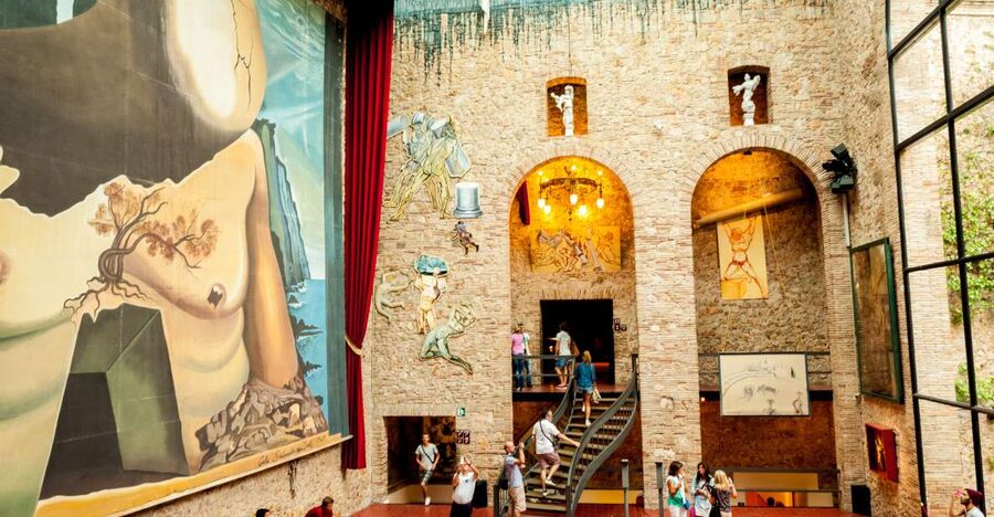 From Barcelona: Girona Guided Tour & Dalí Museum in Figueres - Girona’s Roman roots and medieval center