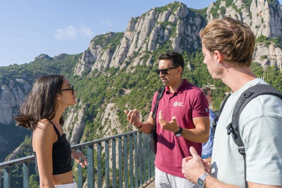 From Barcelona: Half-Day Montserrat Experience - Two free hours, and how to spend them
