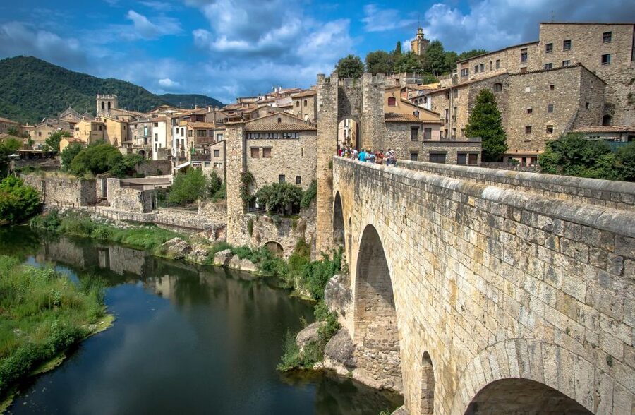 From Barcelona: Medieval Villages Day Tour - Why this day trip works beyond Barcelona