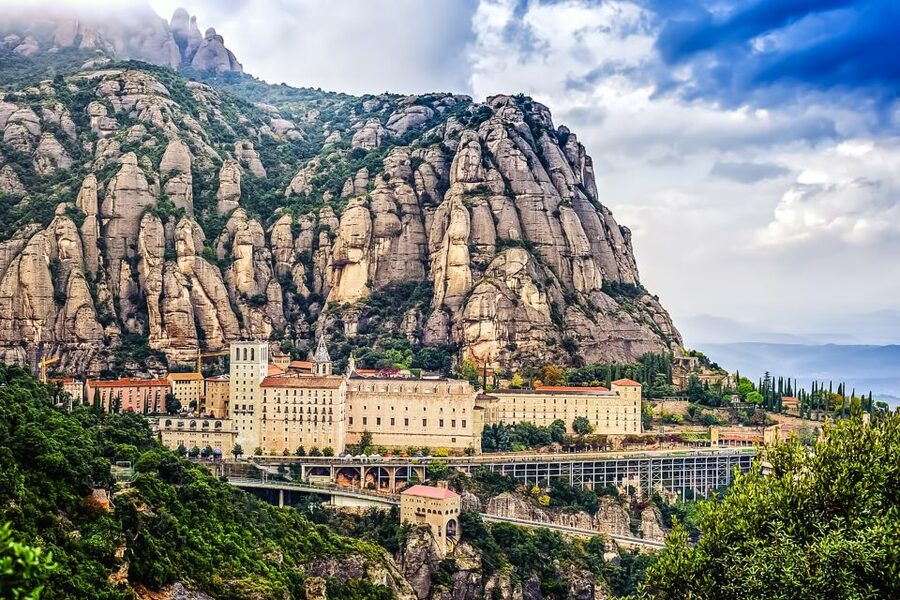 From Barcelona: Montserrat Day Trip with Optional Tickets - Free Time: Make a Plan Before You Arrive