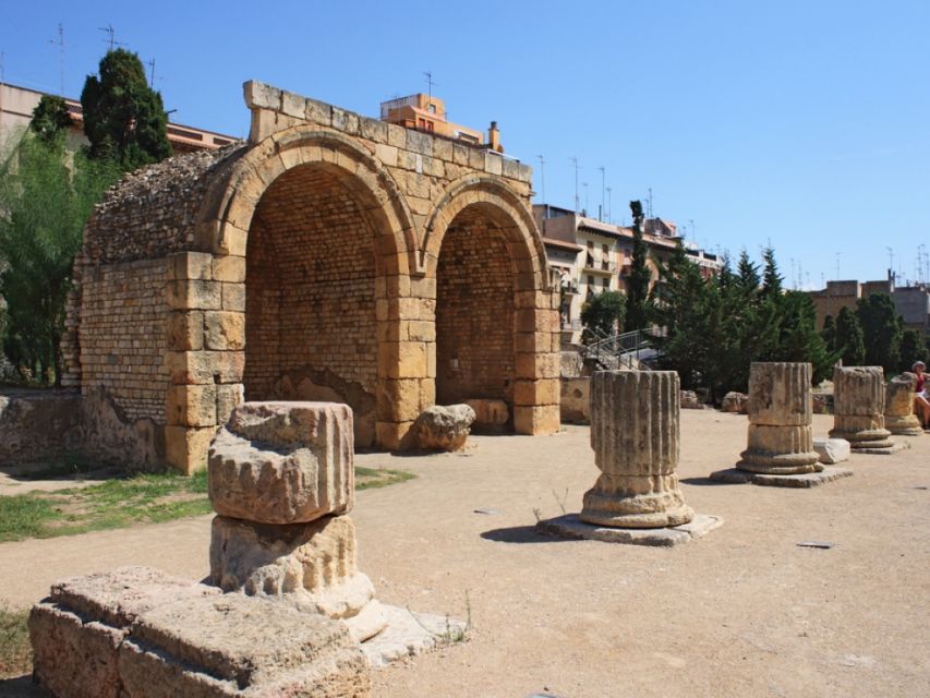 From Barcelona: Tarragona & Sitges Full Day Tour with Pickup - The Roman Circus and Forum in the Heart of Tarragona