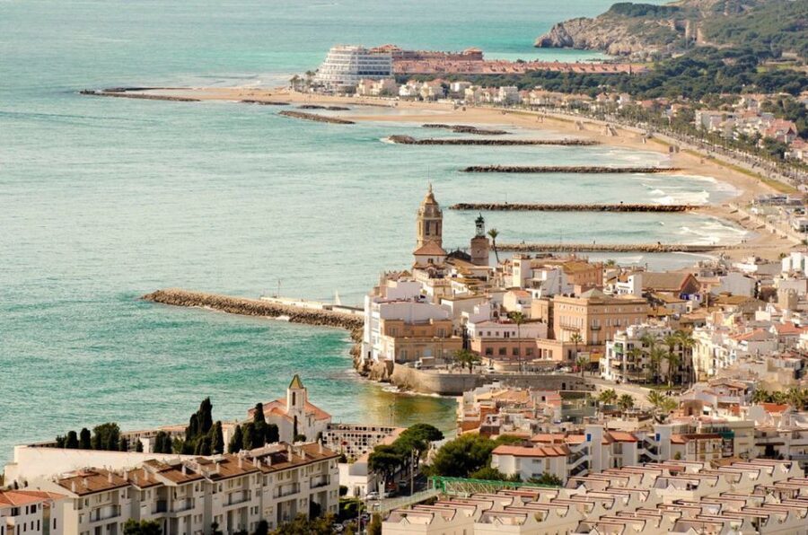 From Barcelona: Tarragona & Sitges Full Day Tour with Pickup - Churches, Maricel Palace, and the Quiet Corner