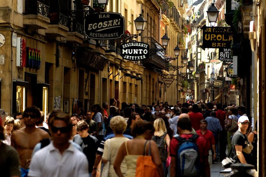From Bilbao: Biarritz, Saint Jean de Luz, San Sebastian Tour - Starting early from Bilbao