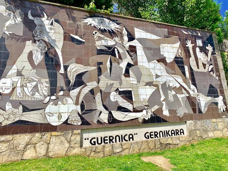 From Bilbao: Gaztelugatxe, Gernika, and Mundaka Group Tour - Key points at a glance
