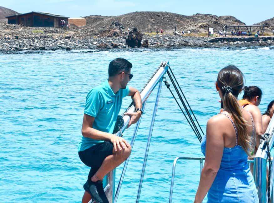 From Corralejo: Lobos Island Boat and Snorkel Activity - Choosing the right return ferry