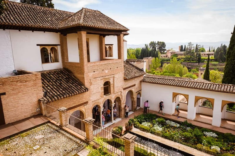 From Costa del Sol: Granada Full-Day Tour - Group size, language, and guide quality