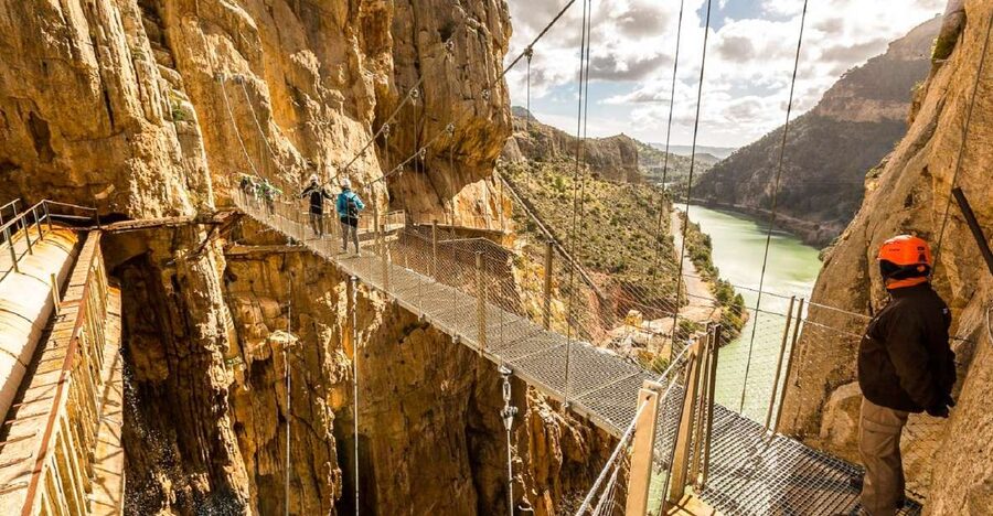 From Costa del Sol & Malaga: Caminito del Rey Guided Tour - A useful pause in Ardales