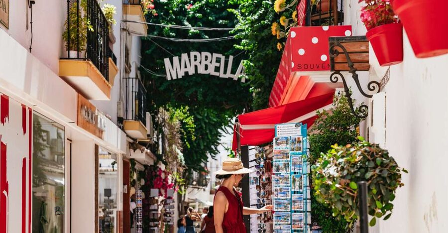 From Costa del Sol: Mijas, Marbella and Puerto Banús Tour - One day, three faces of the Costa del Sol