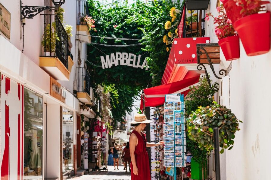 From Costa del Sol: Mijas, Marbella and Puerto Banús Tour - Marbella in 75 minutes: a useful overview, not a full exploration