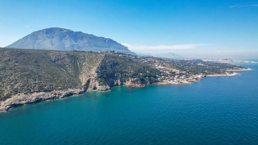 From Denia: Boat Trip to Tallada Cave with Optional Swim - Language, staff, and practical comfort
