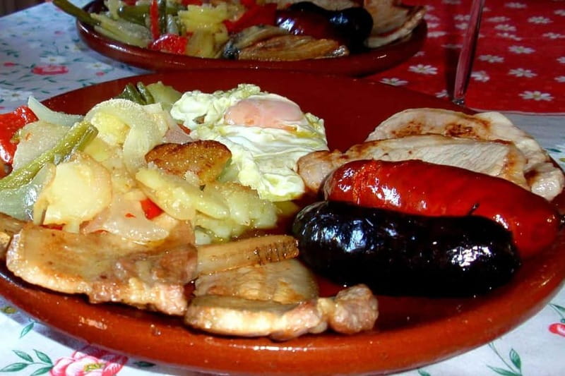 From Granada: Alpujarra Mountain Villages Tour - Capileira above the Barranco del Poqueira